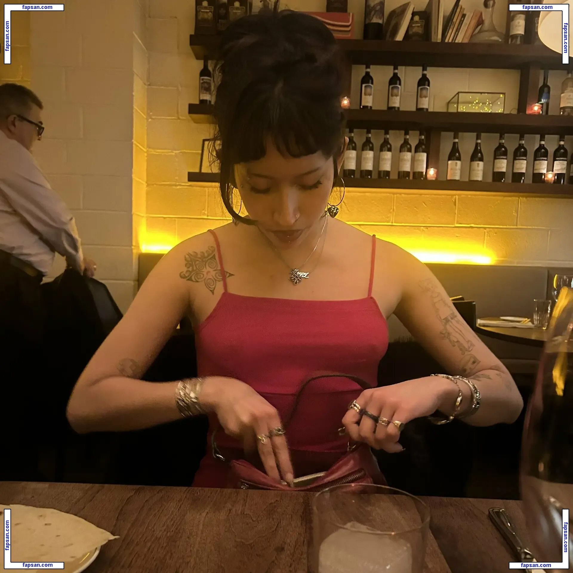 lycheenotes голая фото #0007 с Онлифанс