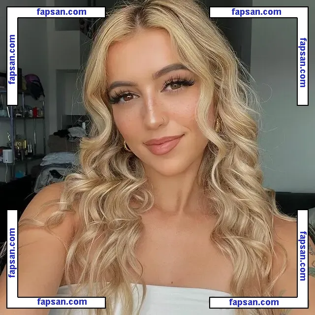 Lycia Faith nude photo #0018 from OnlyFans