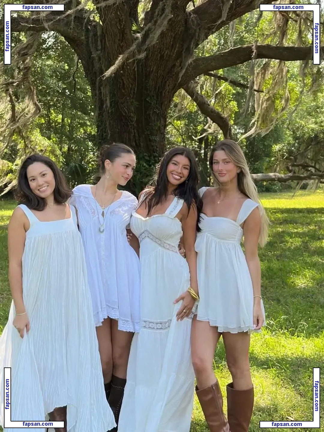 Lydia Lowry голая фото #0012 с Онлифанс