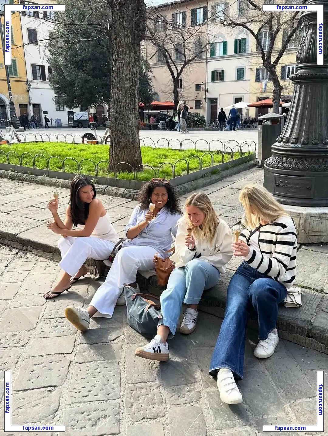 Lydia Lowry голая фото #0018 с Онлифанс