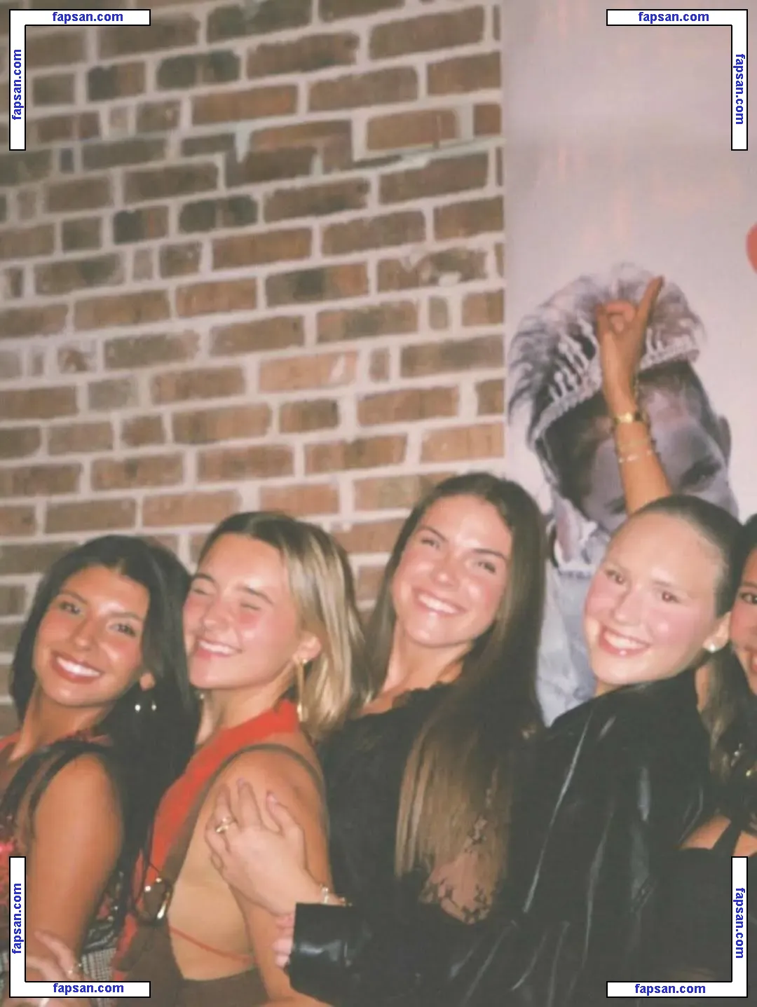 Lydia Lowry голая фото #0029 с Онлифанс