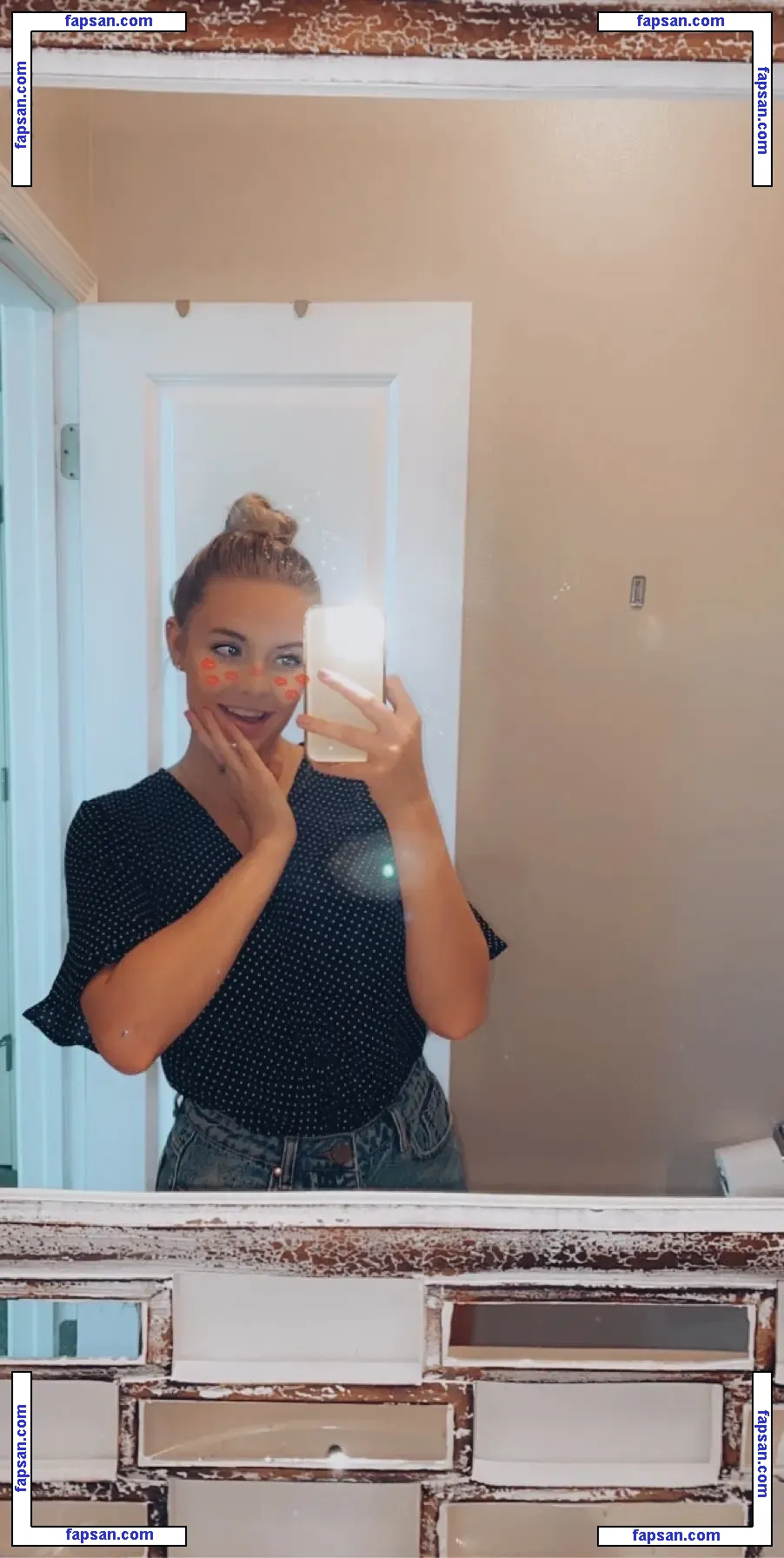 Lydia N nude photo #0043 from OnlyFans