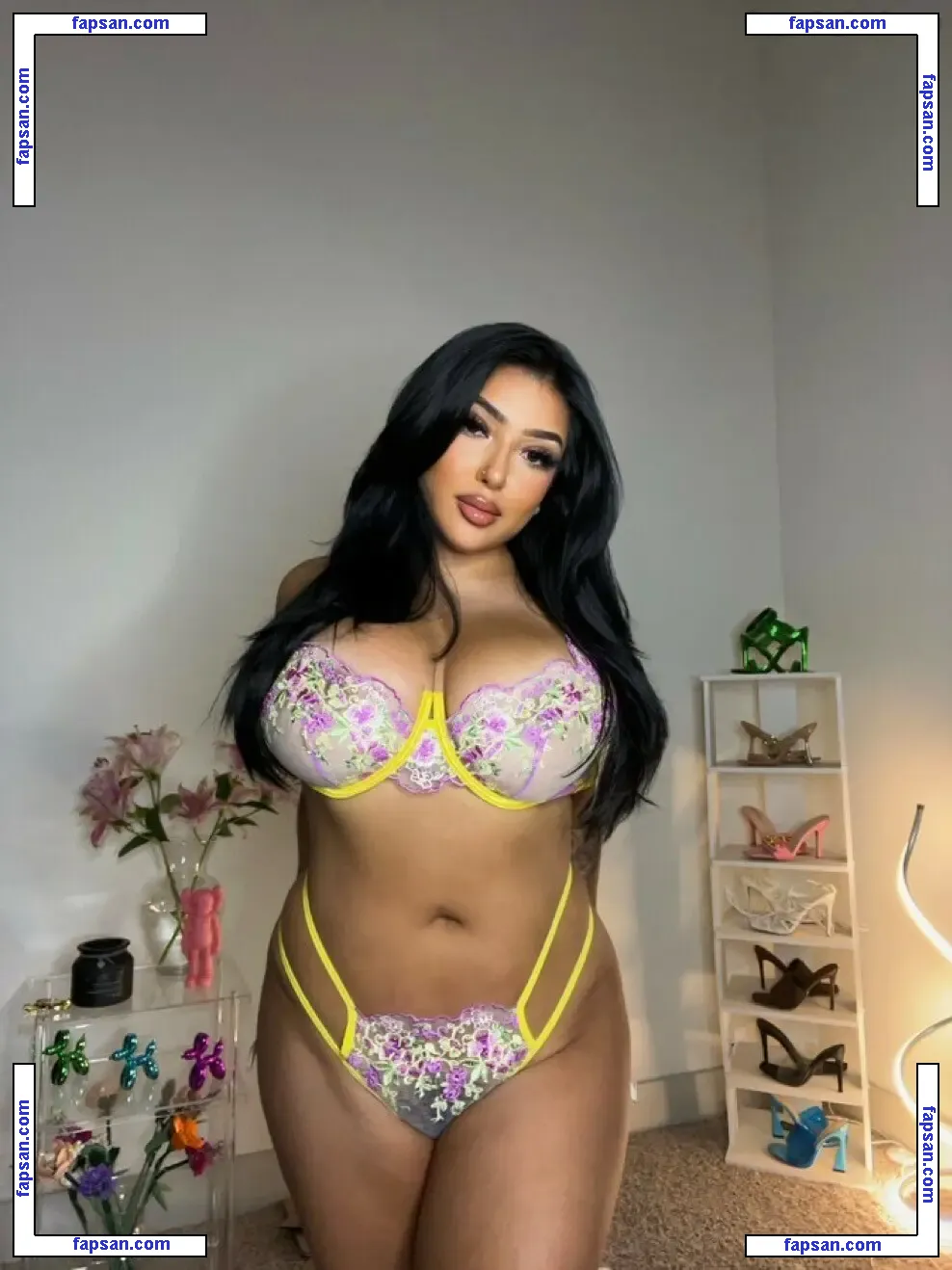 lyncocoo голая фото #0009 с Онлифанс