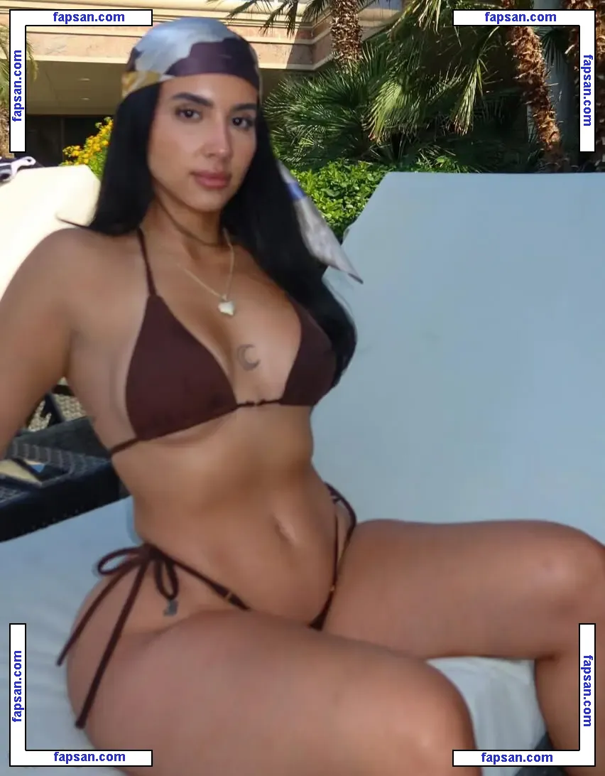 Lynn Kainoa nude photo #0009 from OnlyFans