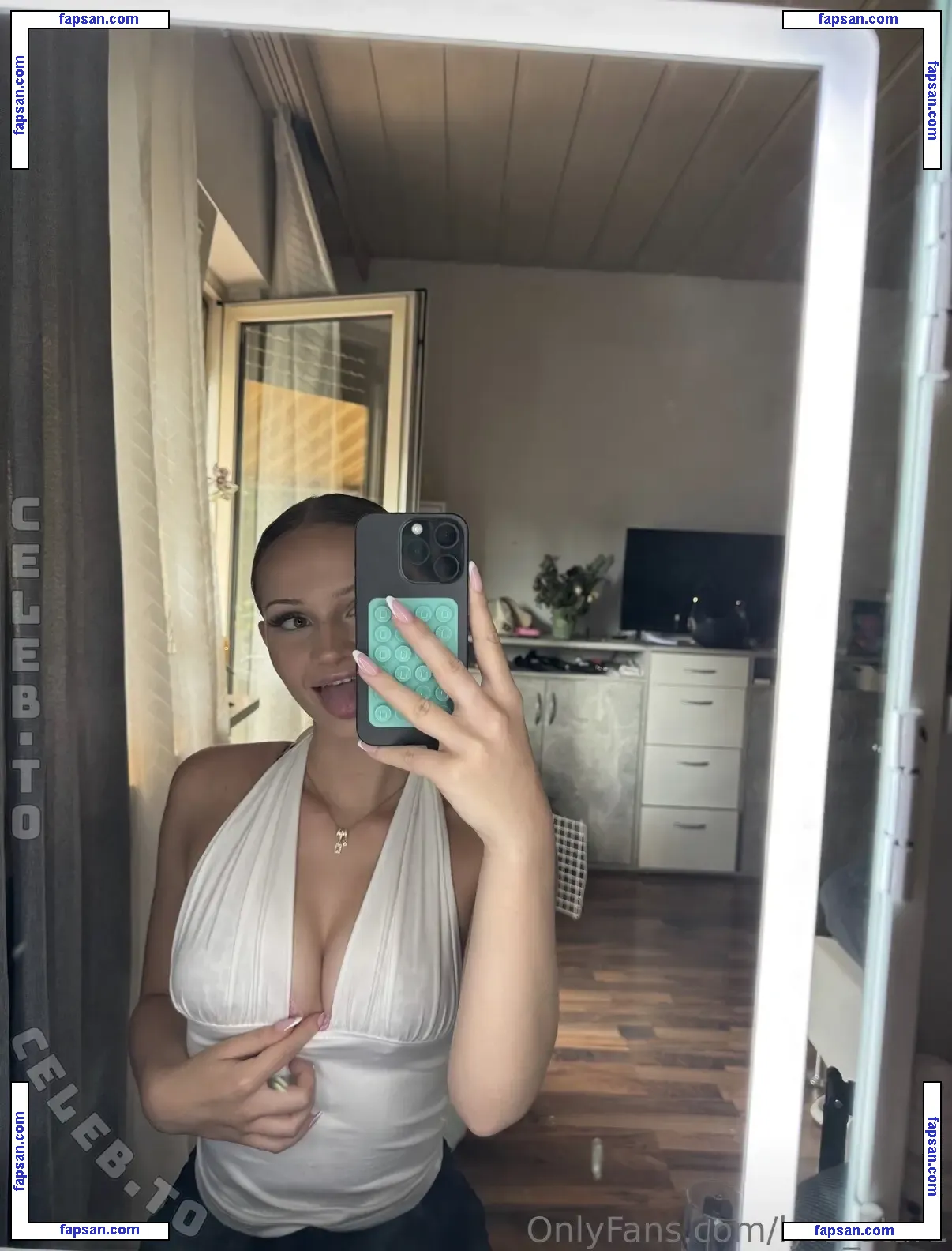 lyrafoxx голая фото #0009 с Онлифанс