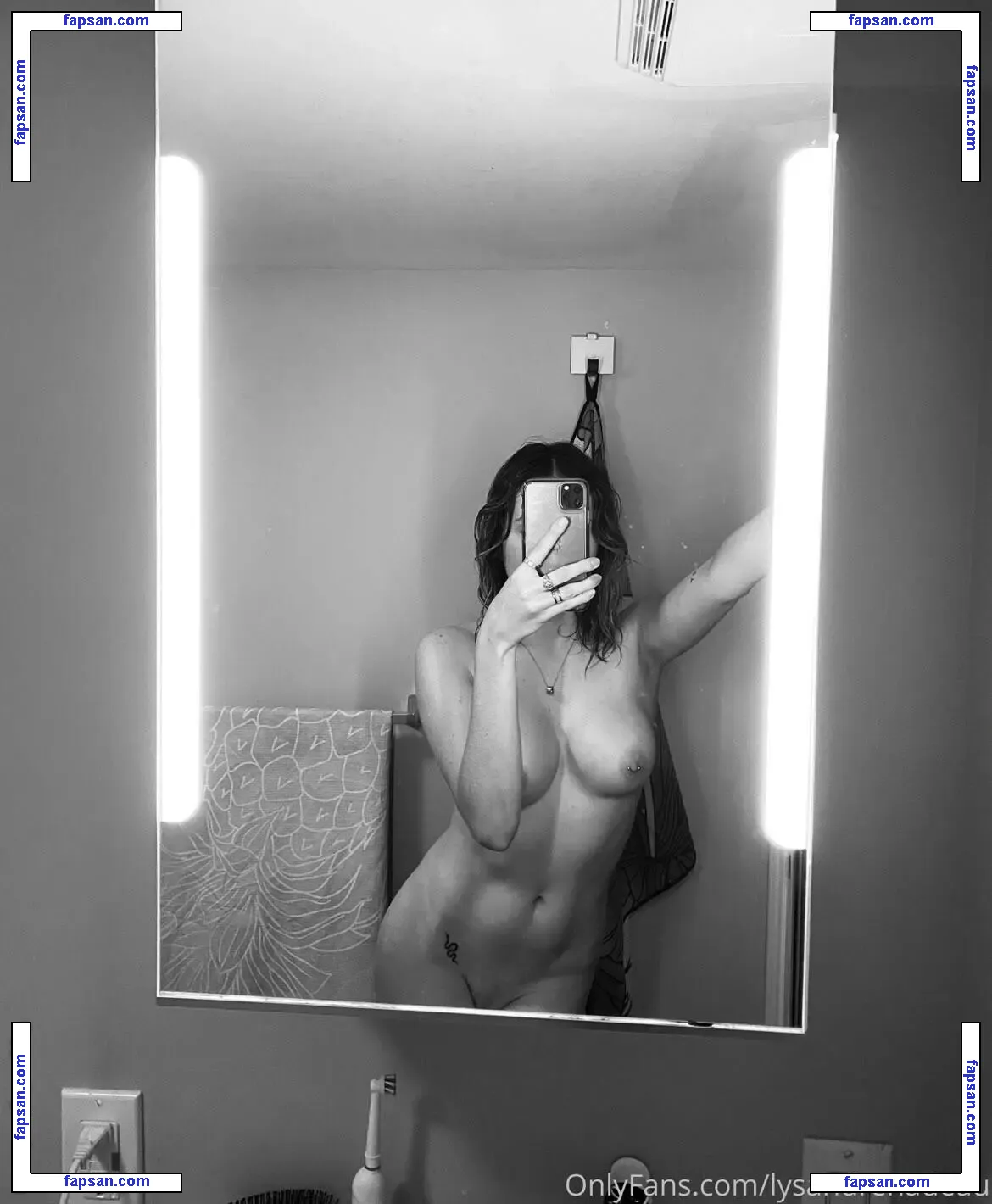 Lysandre Nadeau / lysandrenadeau nude photo #0023 from OnlyFans