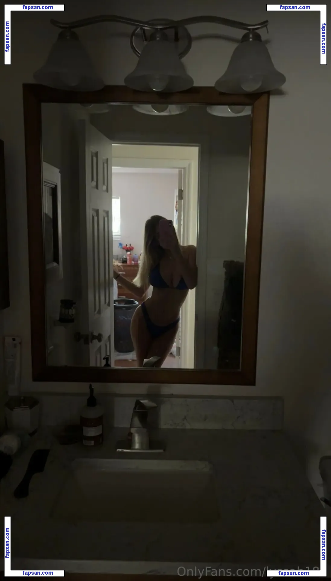 Lyssa Bri голая фото #0003 с Онлифанс