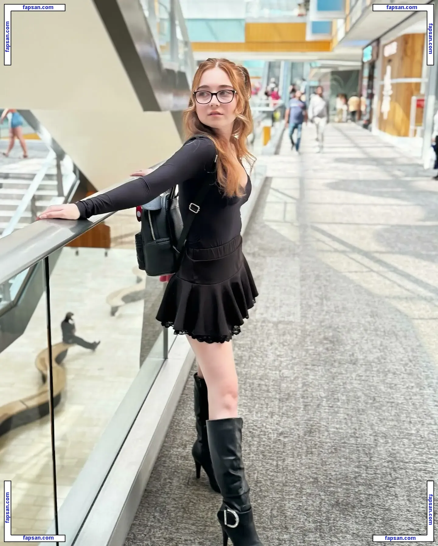 Lyssaurora nude photo #0286 from OnlyFans