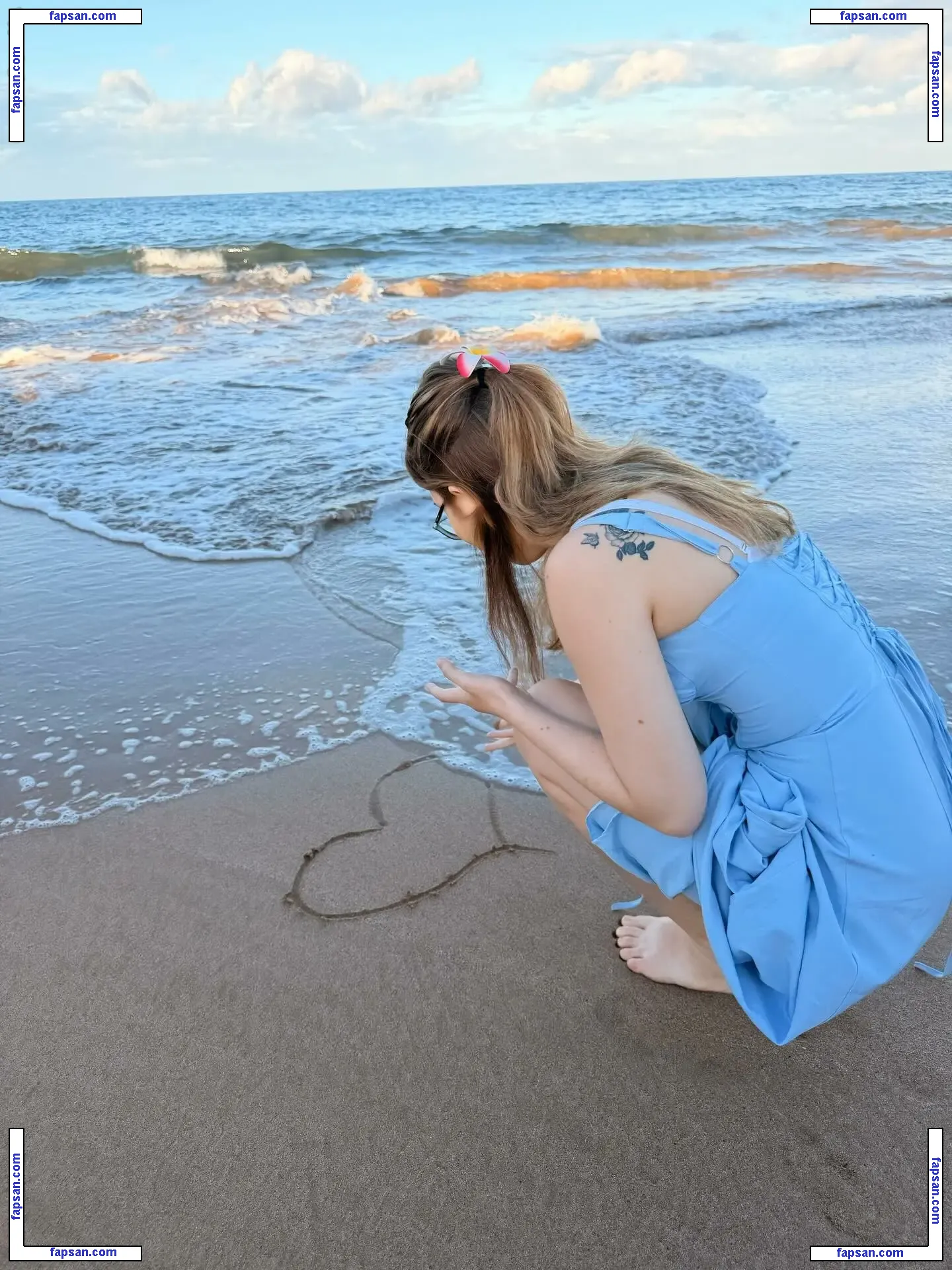 Lyssaurora голая фото #0320 с Онлифанс