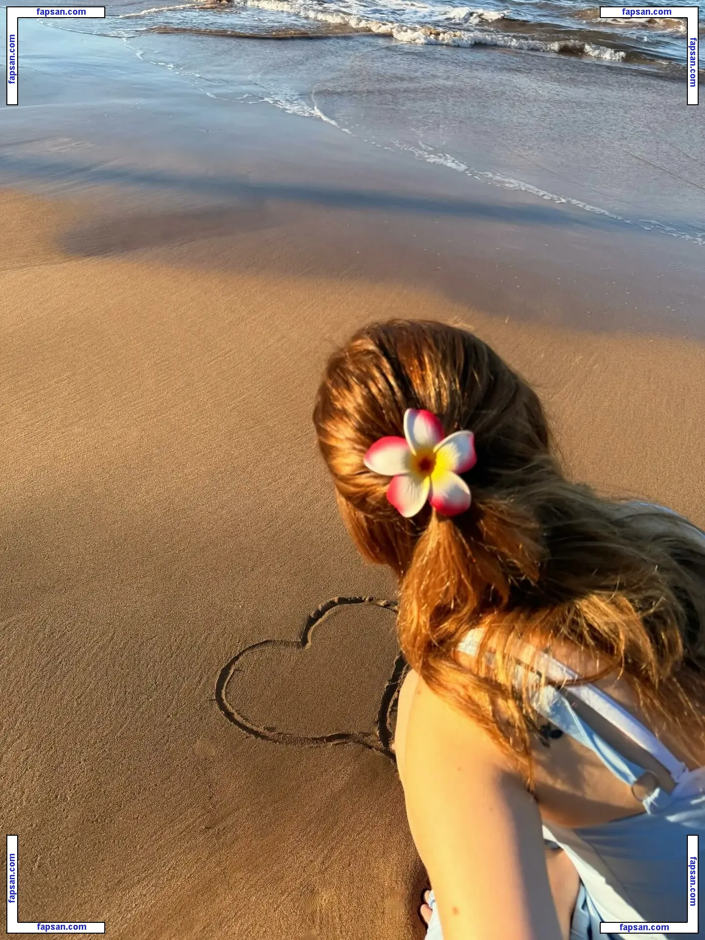 Lyssaurora голая фото #0324 с Онлифанс