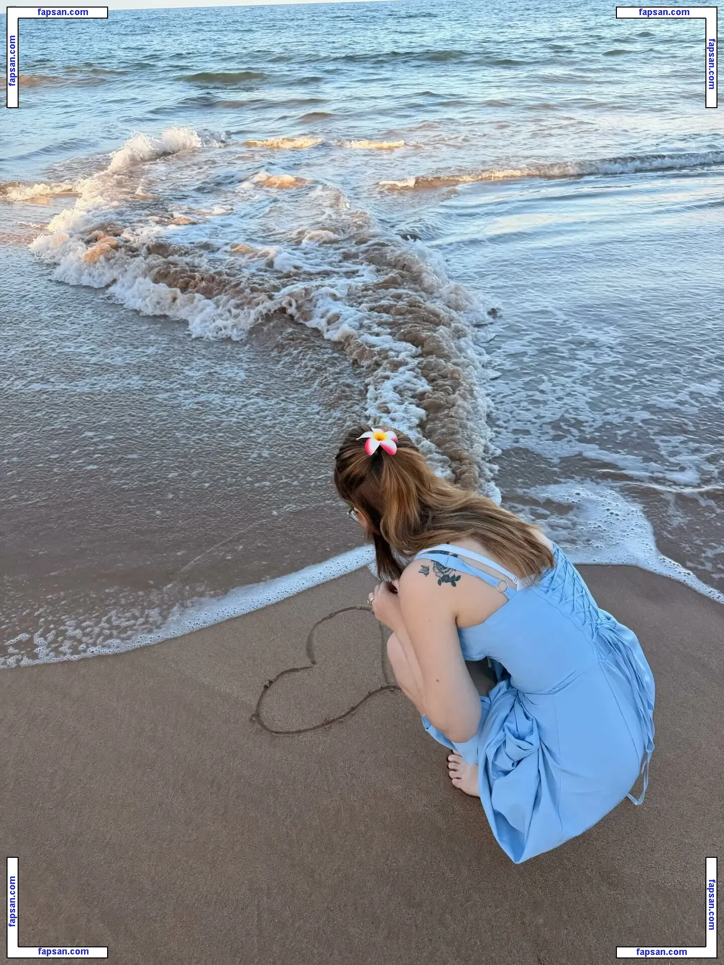 Lyssaurora голая фото #0328 с Онлифанс