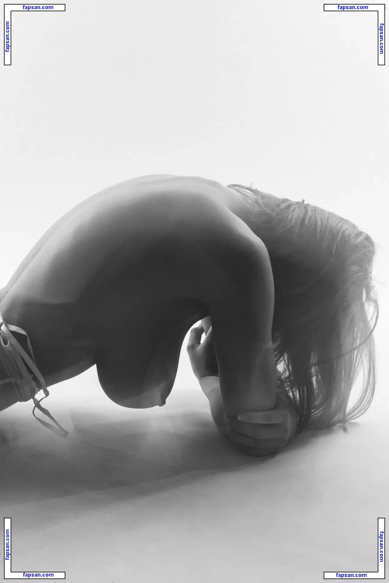 lyubovvomne nude photo #0860 from OnlyFans