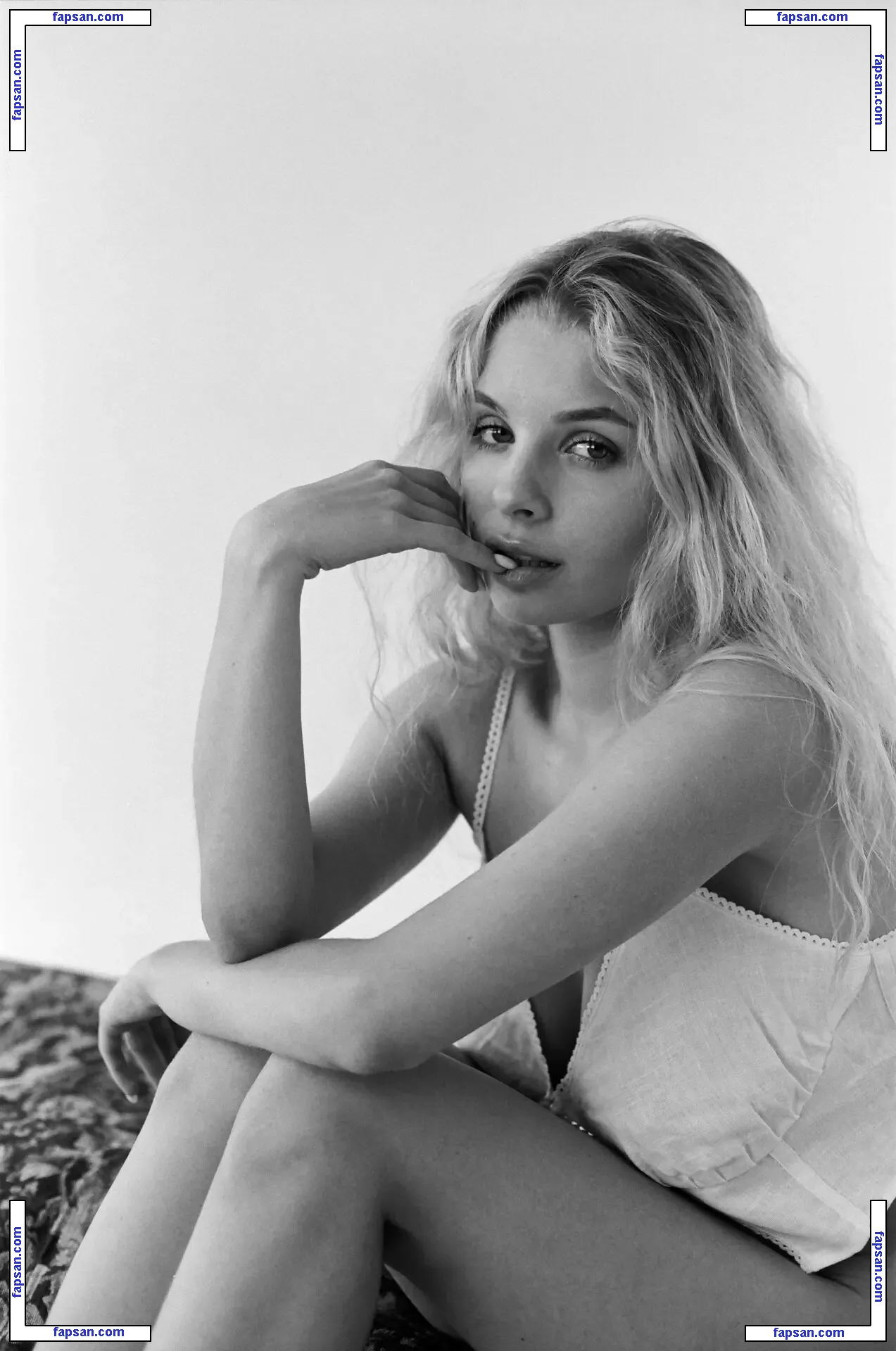 lyubovvomne nude photo #0946 from OnlyFans