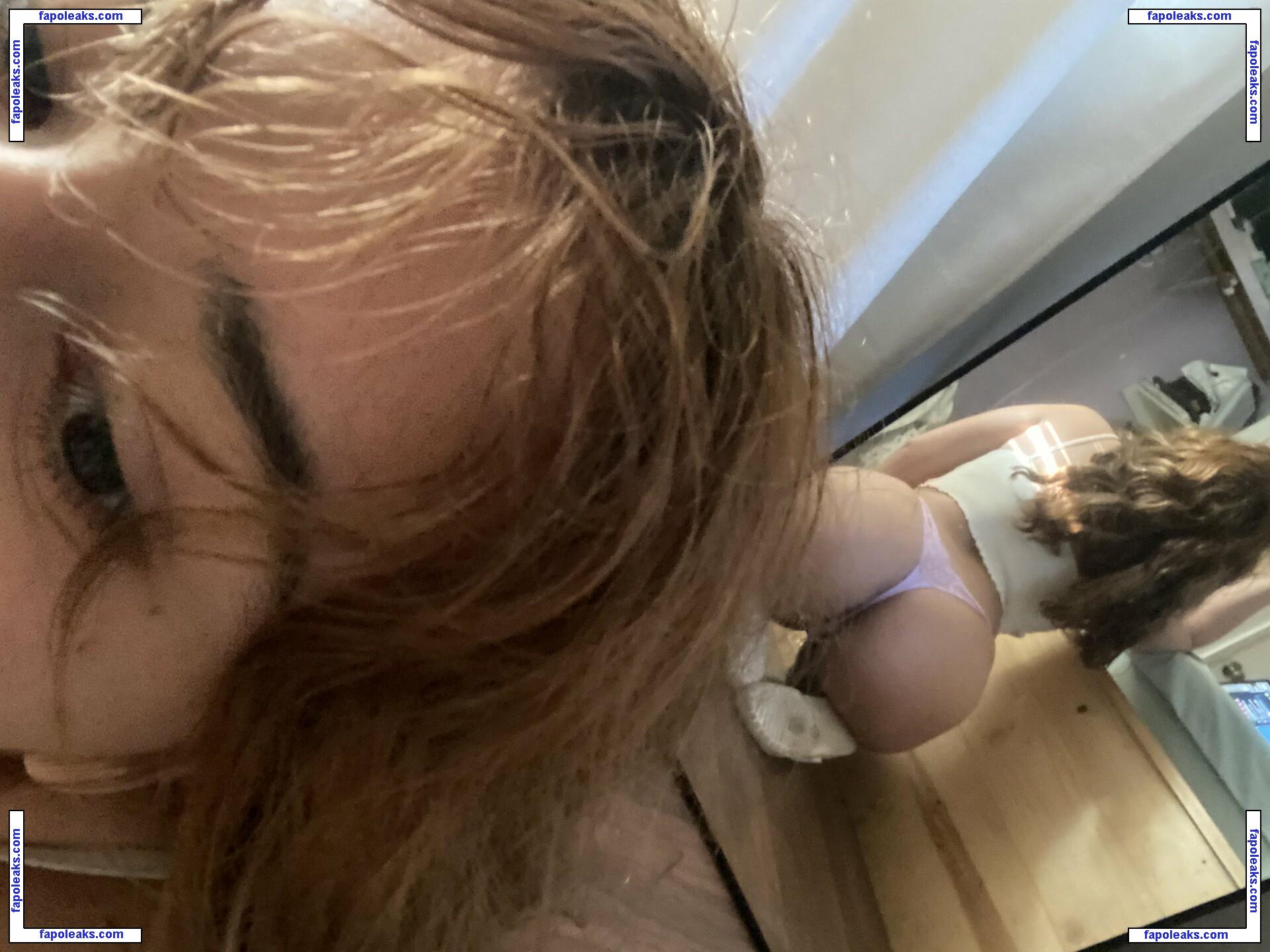 lzzle / hellzheI / luvfrut nude photo #0026 from OnlyFans