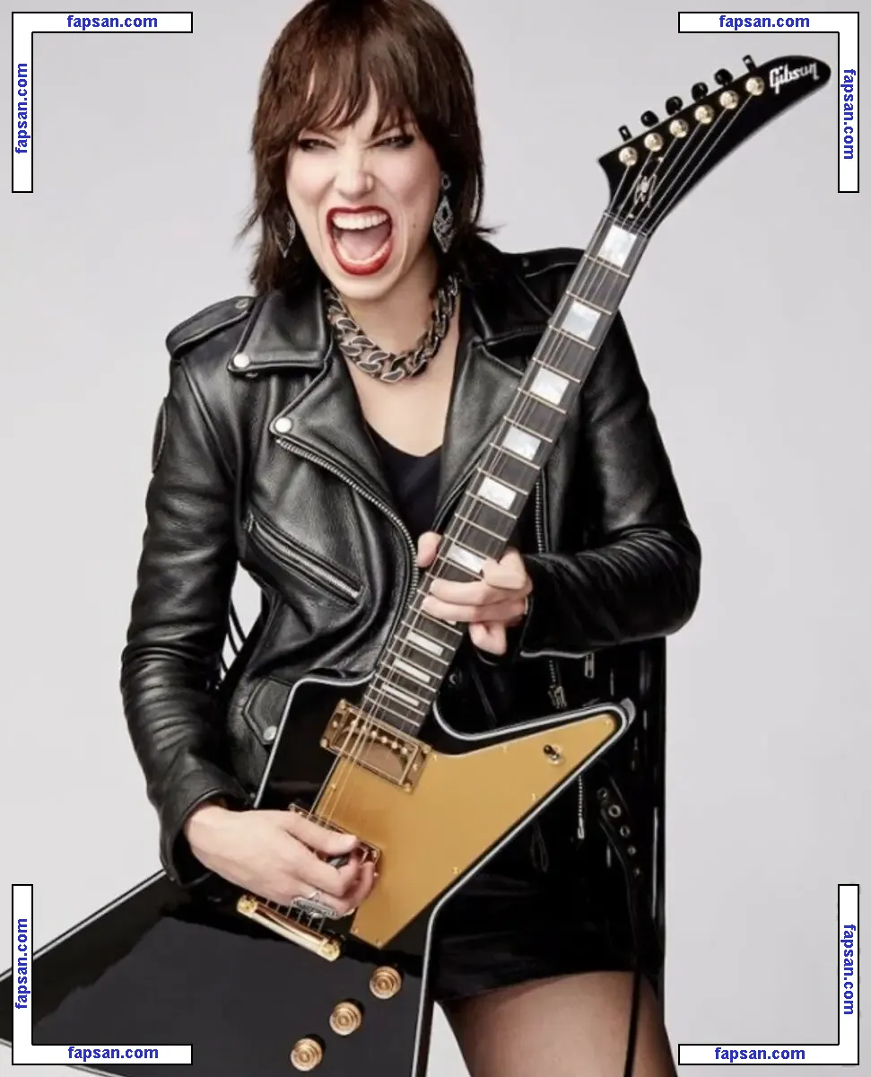 Lzzy Hale голая фото #0001 с Онлифанс
