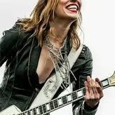 Lzzy Hale голая #0013