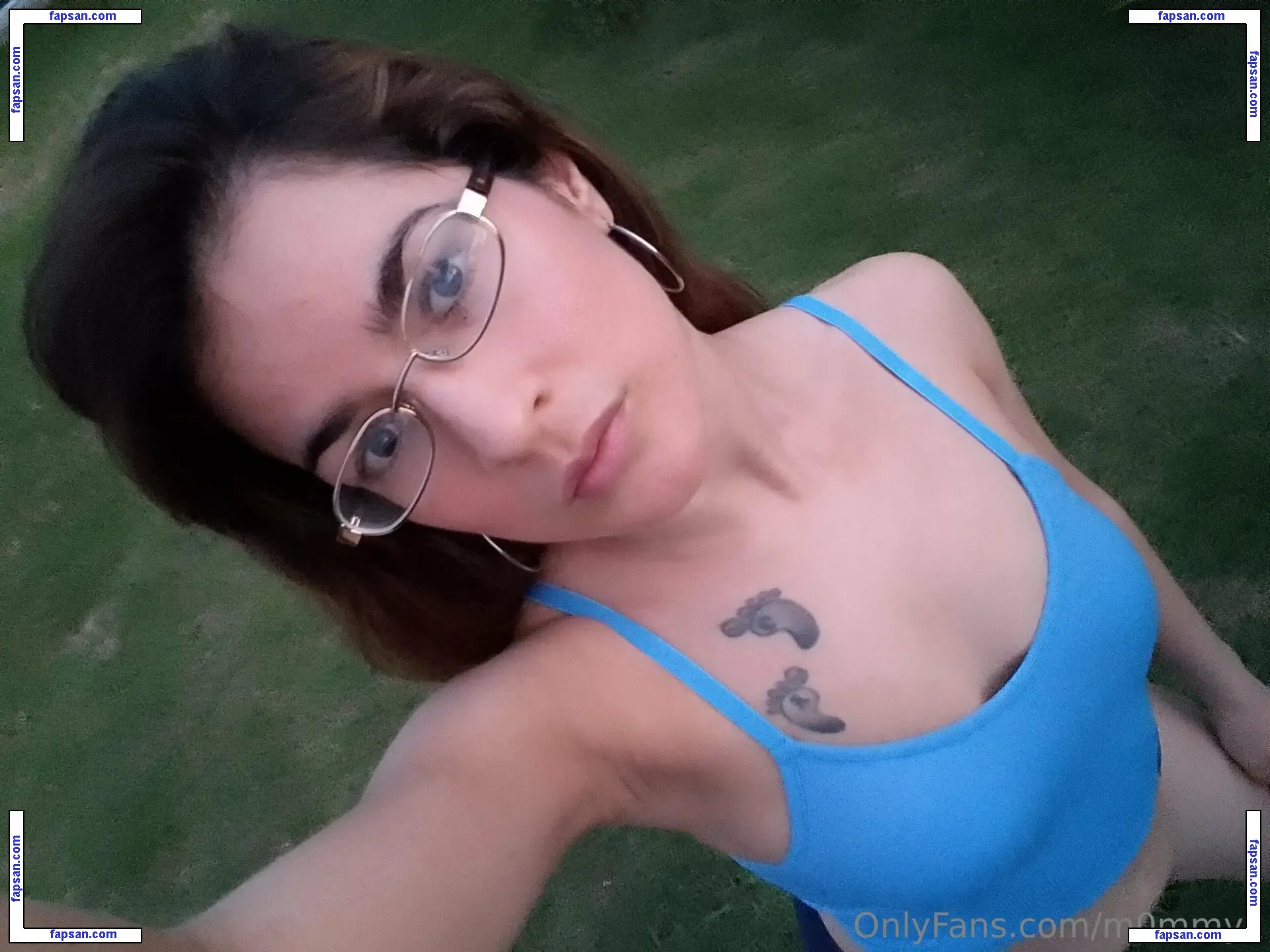 m0mmyx nude photo #0001 from OnlyFans
