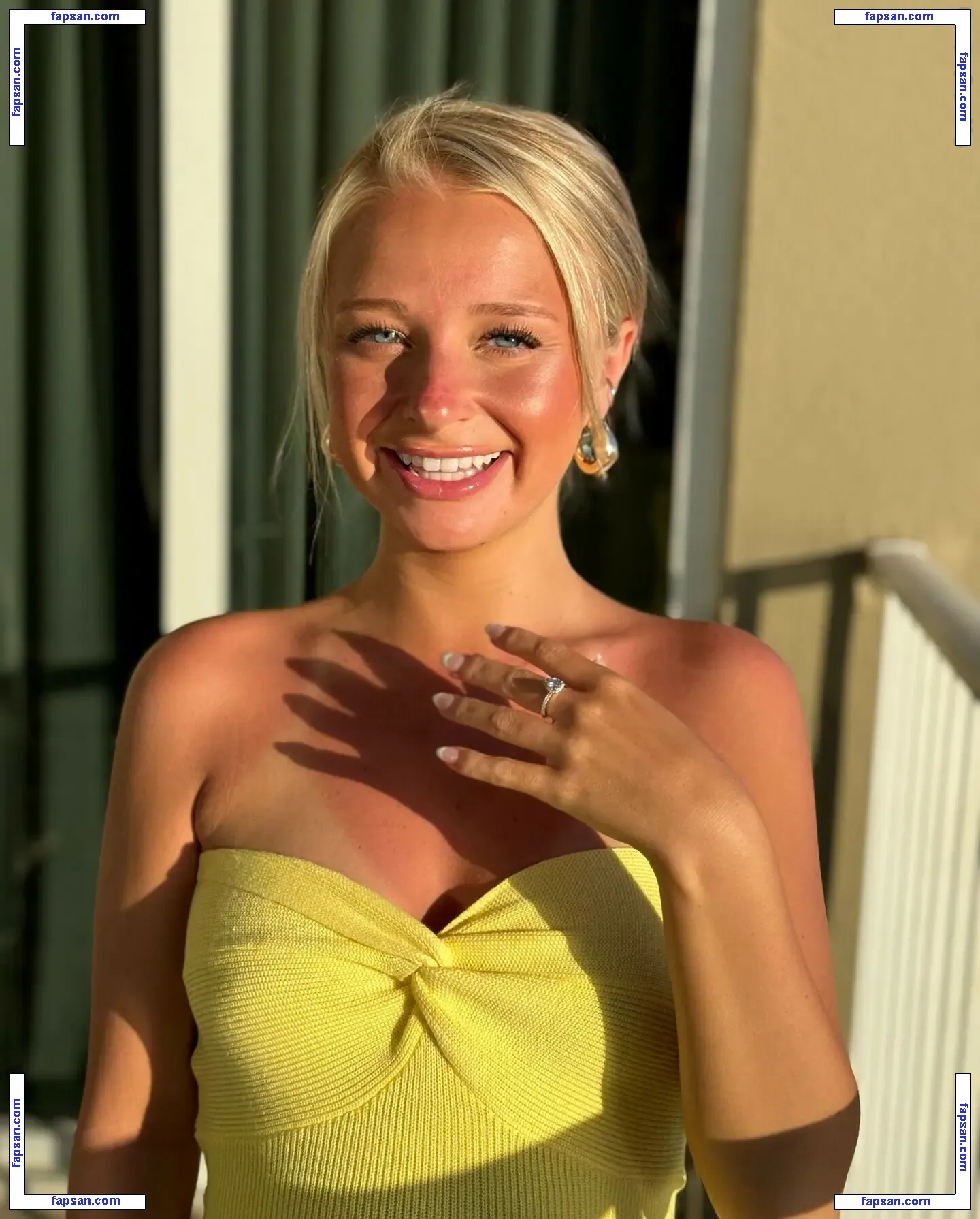 macimccarley nude photo #0005 from OnlyFans