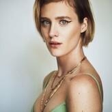 Mackenzie Davis голая #0152