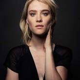 Mackenzie Davis голая #0155