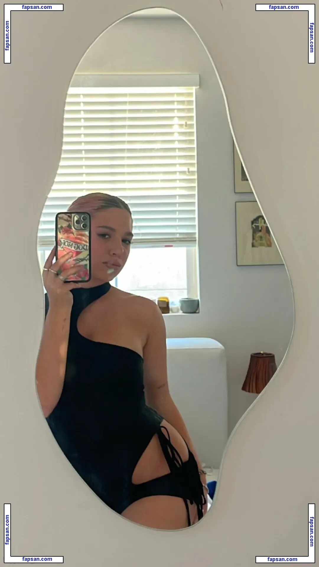 Mackenzie Ziegler nude photo #0109 from OnlyFans