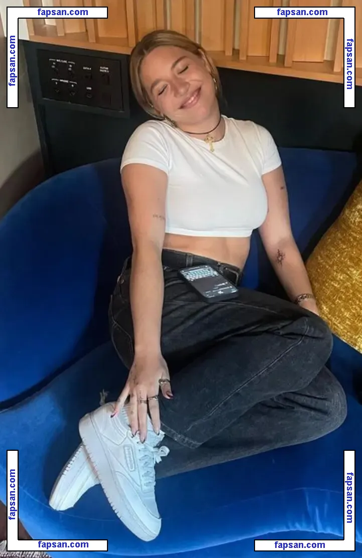 Mackenzie Ziegler nude photo #0135 from OnlyFans