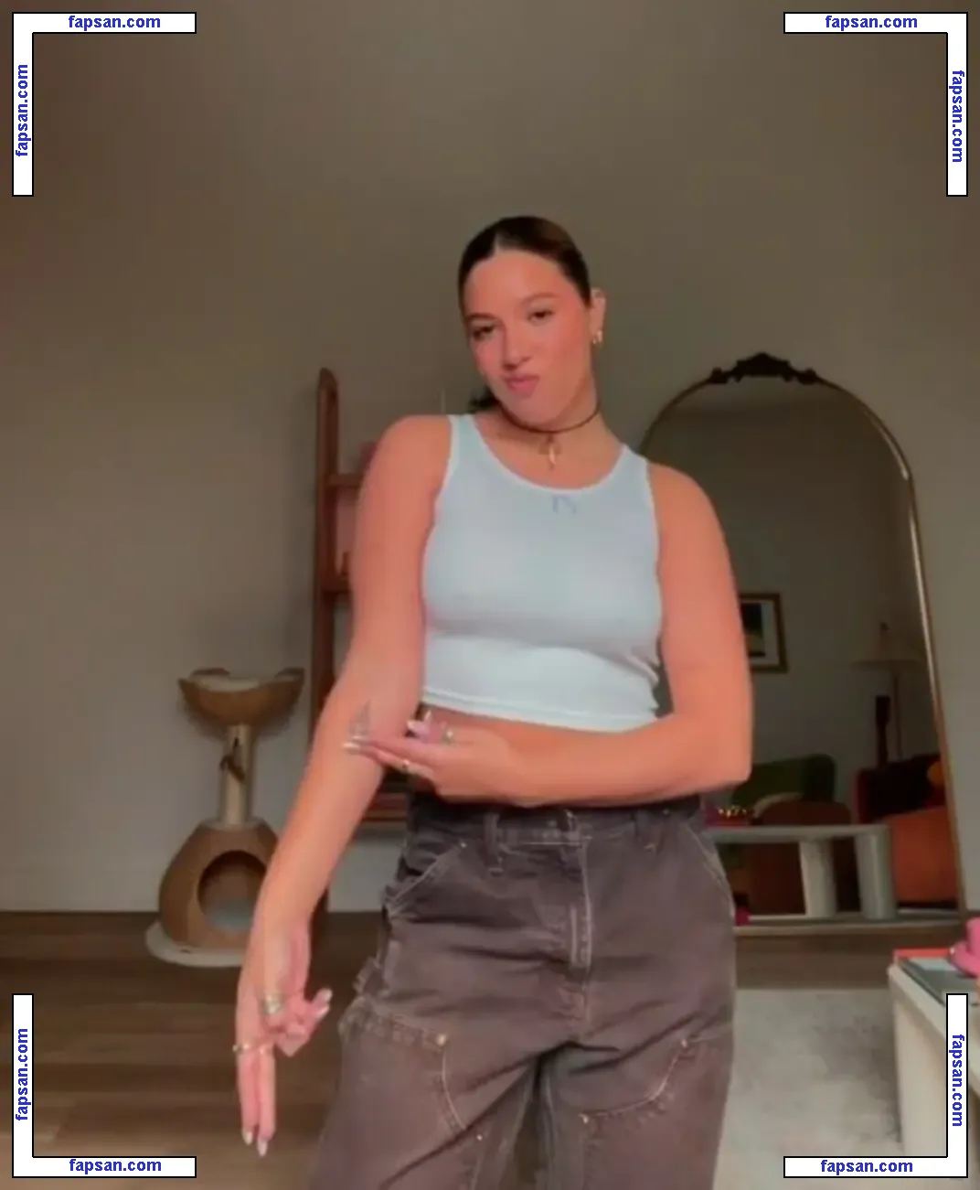 Mackenzie Ziegler nude photo #0197 from OnlyFans