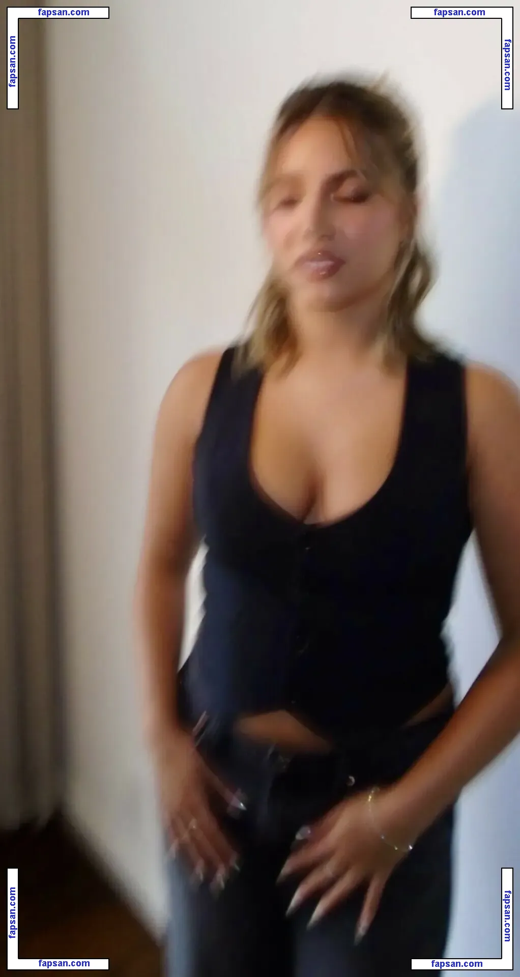 Mackenzie Ziegler nude photo #0447 from OnlyFans