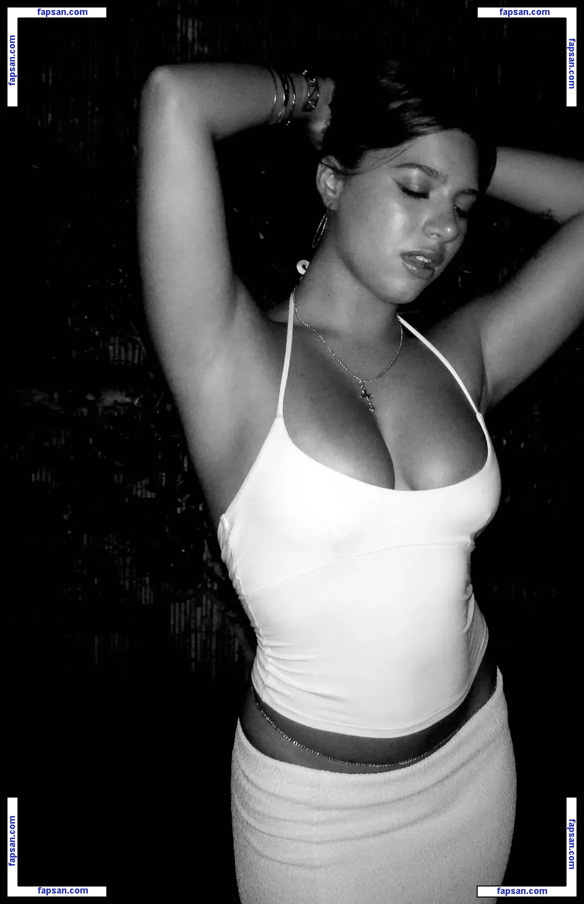 Mackenzie Ziegler nude photo #0453 from OnlyFans