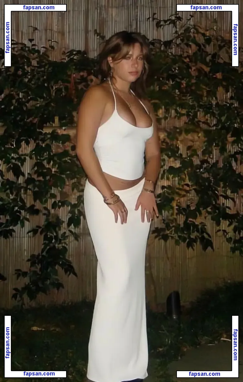 Mackenzie Ziegler nude photo #0454 from OnlyFans