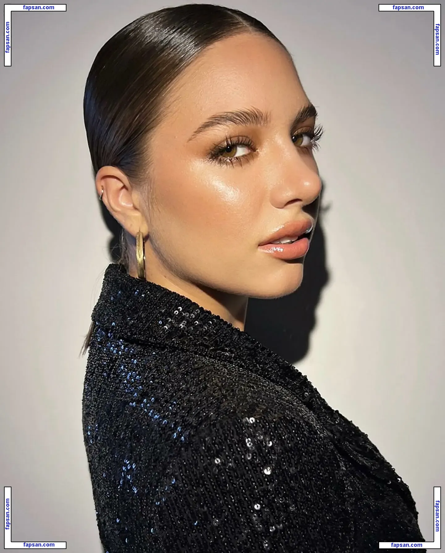 Mackenzie Ziegler nude photo #0485 from OnlyFans