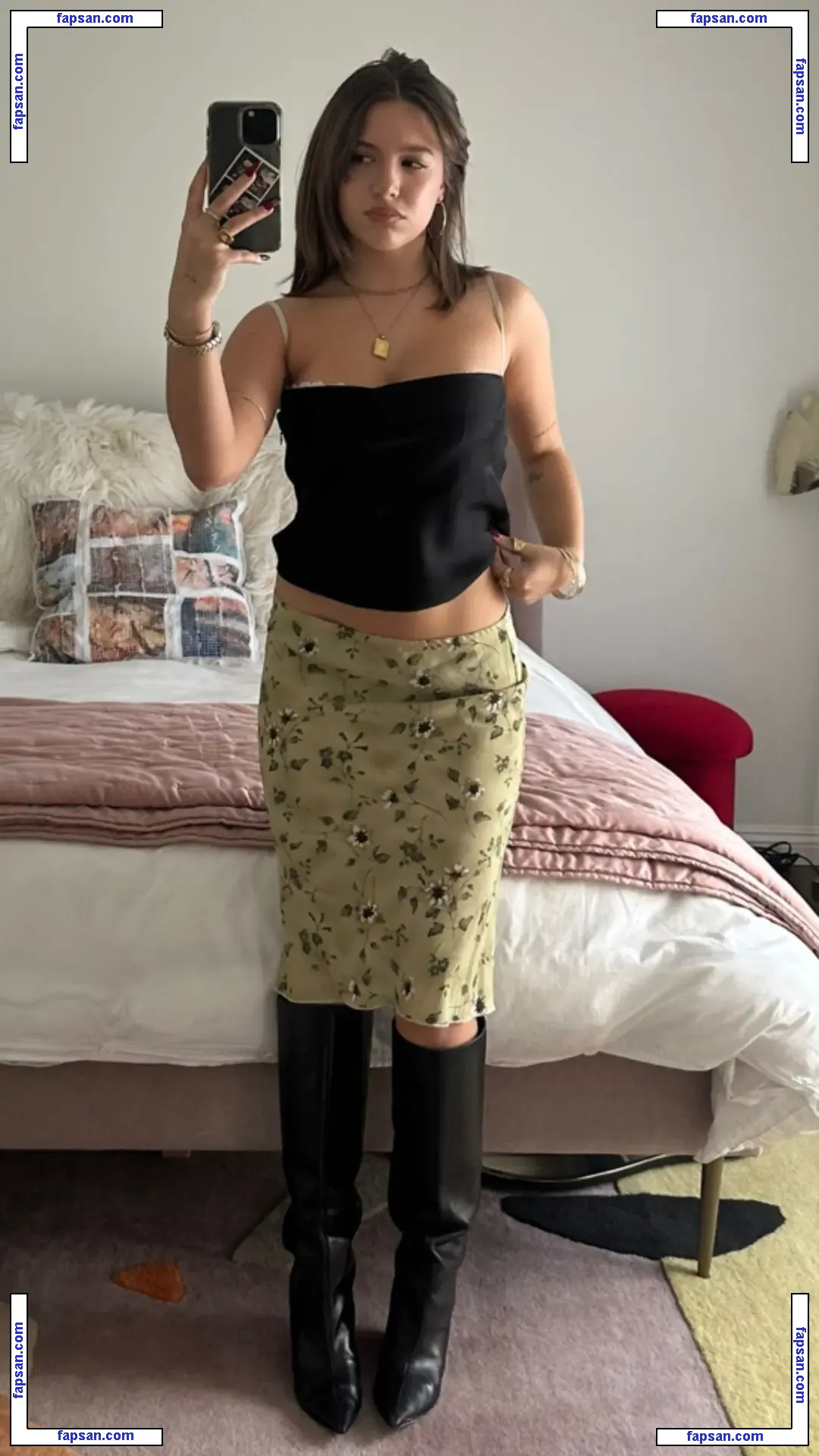 Mackenzie Ziegler nude photo #0534 from OnlyFans