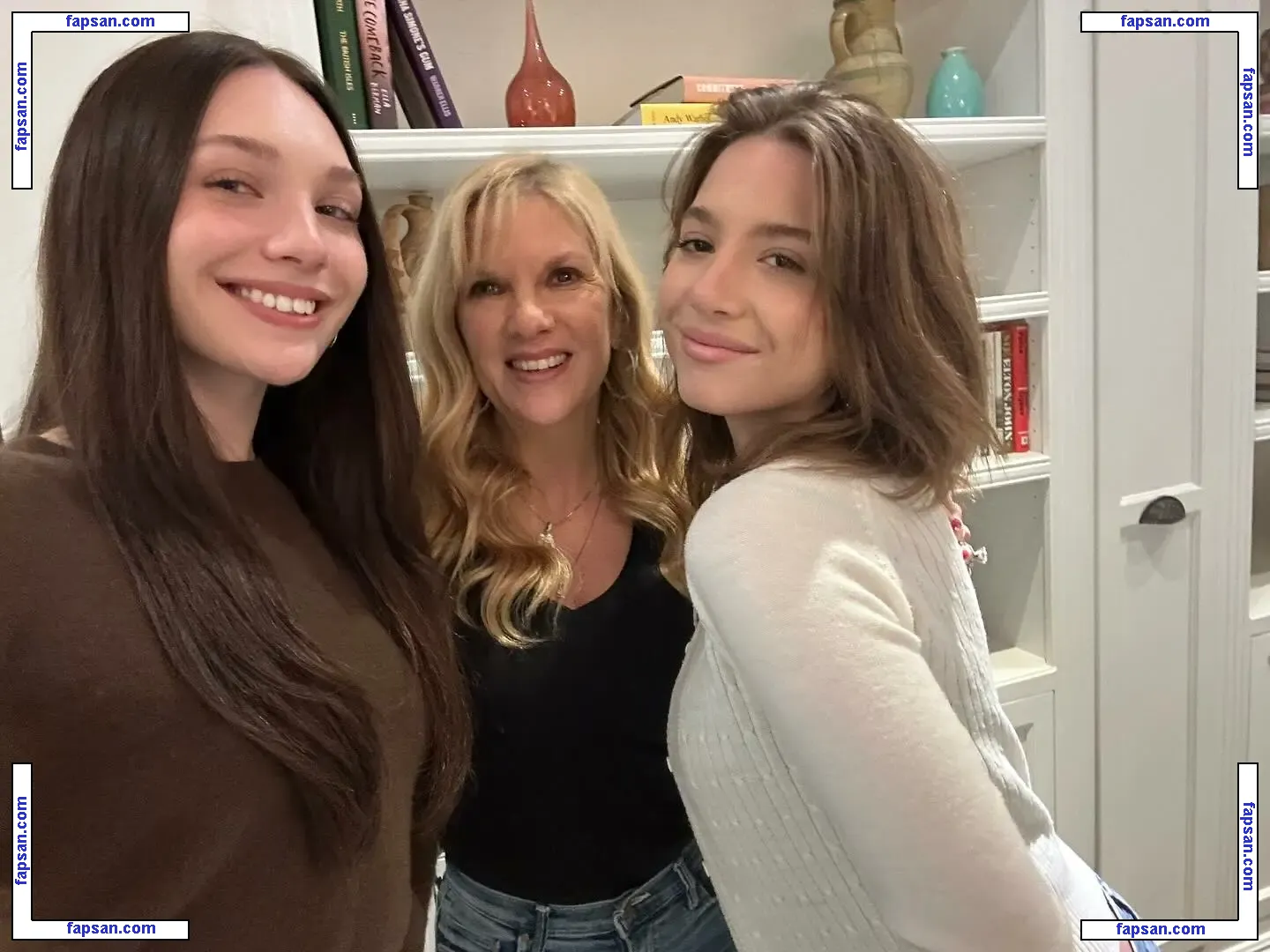 Mackenzie Ziegler nude photo #0555 from OnlyFans