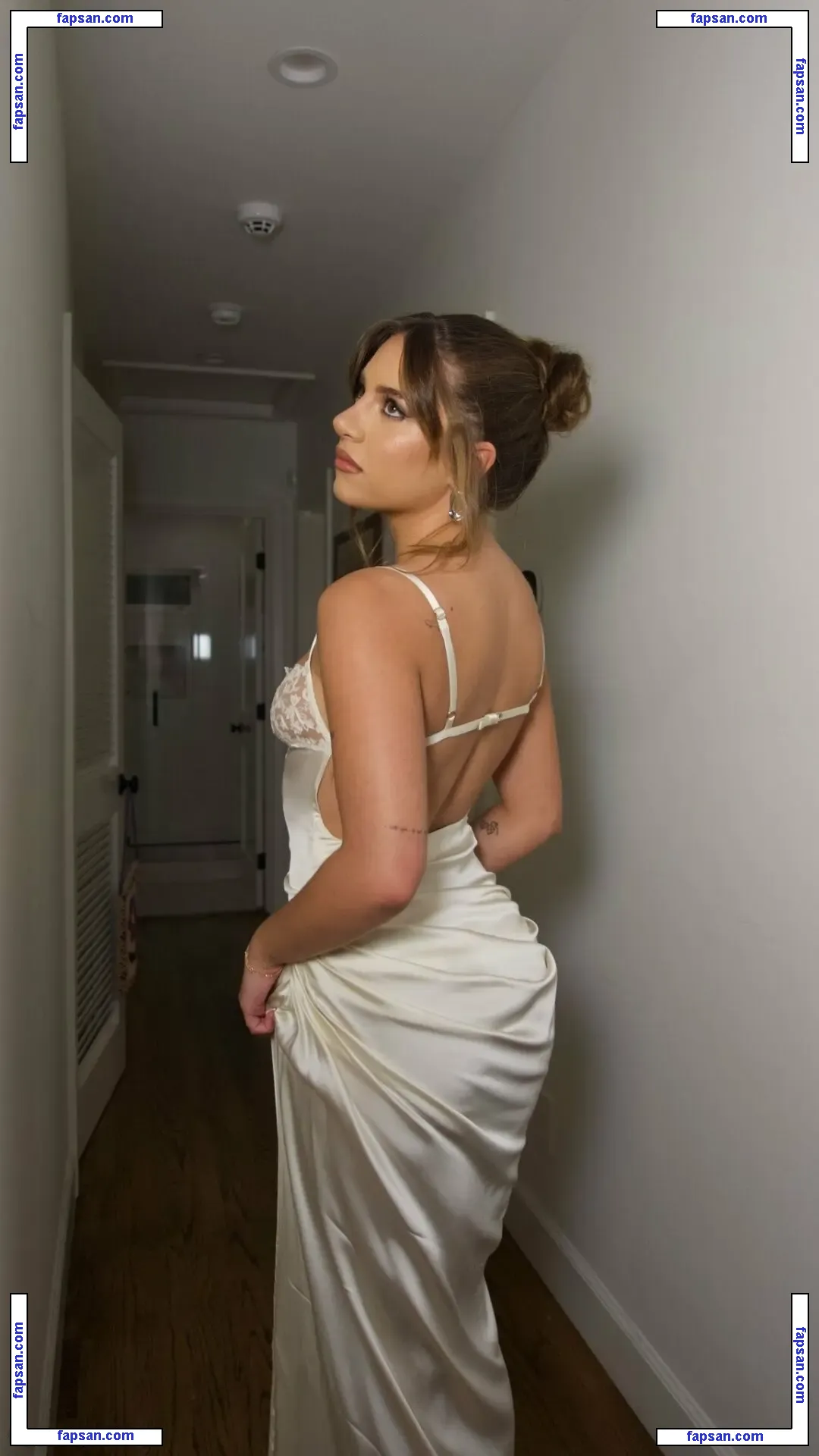Mackenzie Ziegler nude photo #0585 from OnlyFans