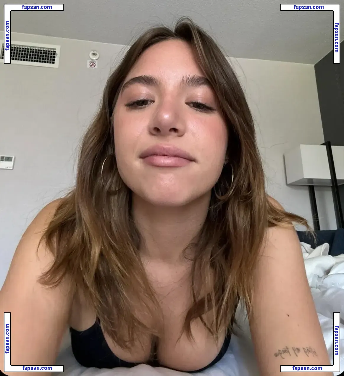 Mackenzie Ziegler nude photo #0593 from OnlyFans