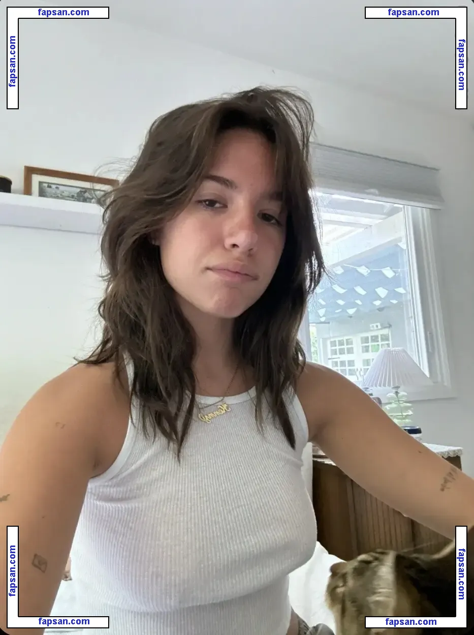 Mackenzie Ziegler nude photo #0598 from OnlyFans
