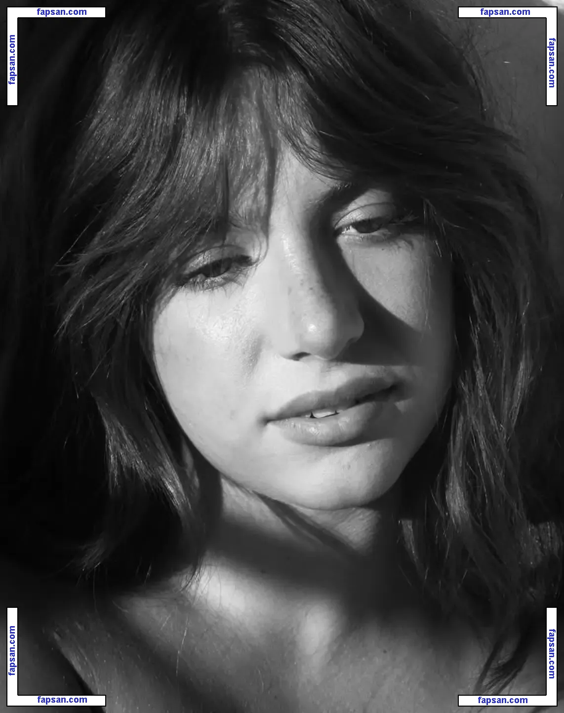 Mackenzie Ziegler nude photo #0698 from OnlyFans