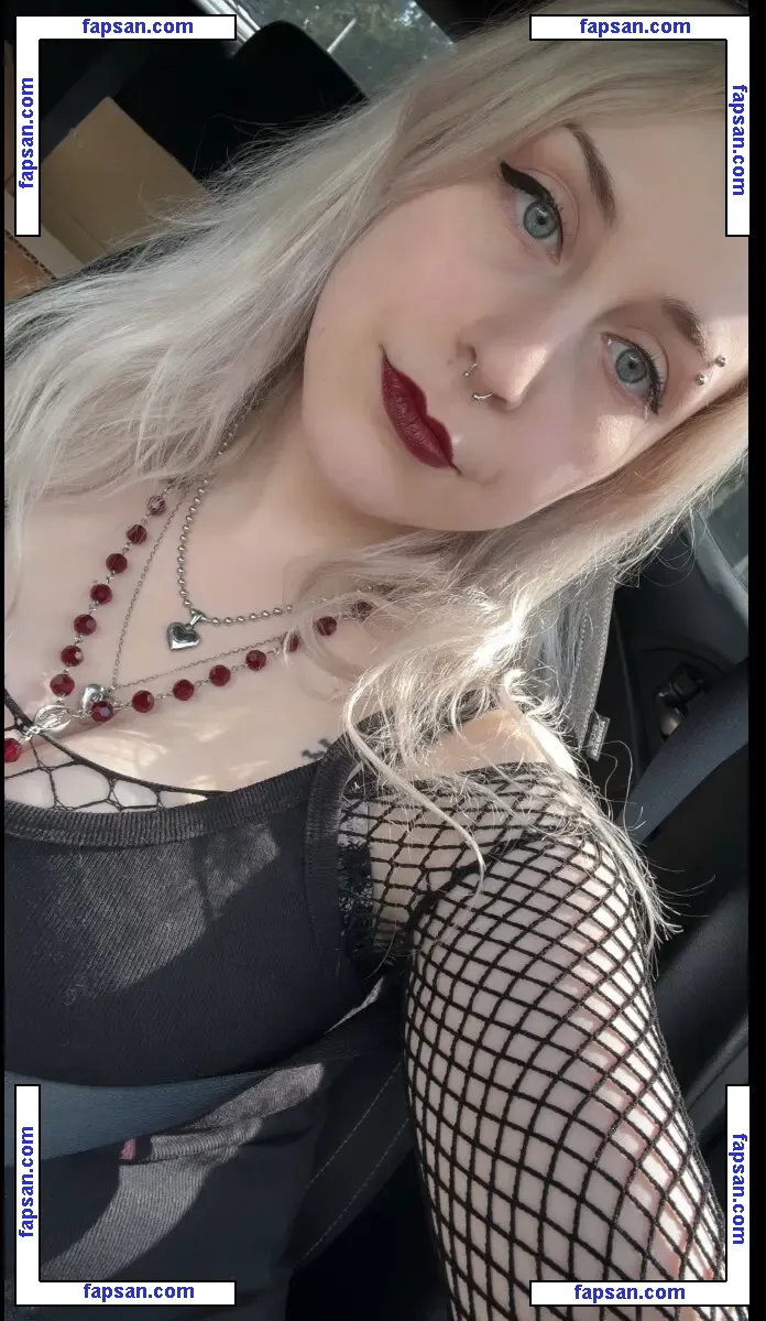 Maddie Reznor nude photo #0030 from OnlyFans