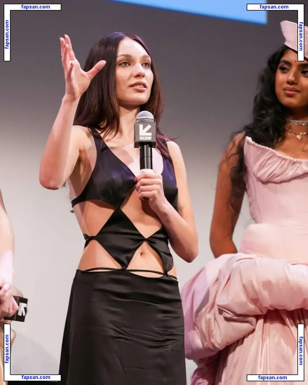 Maddie Ziegler nude photo #1257 from OnlyFans