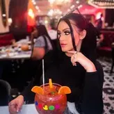 Maddy Perkins голая #0004