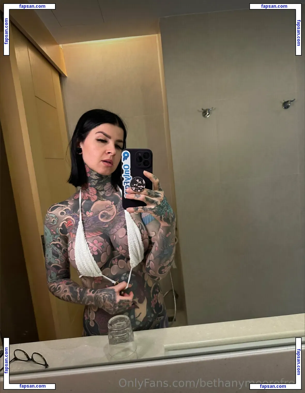maddylopez nude photo #0008 from OnlyFans