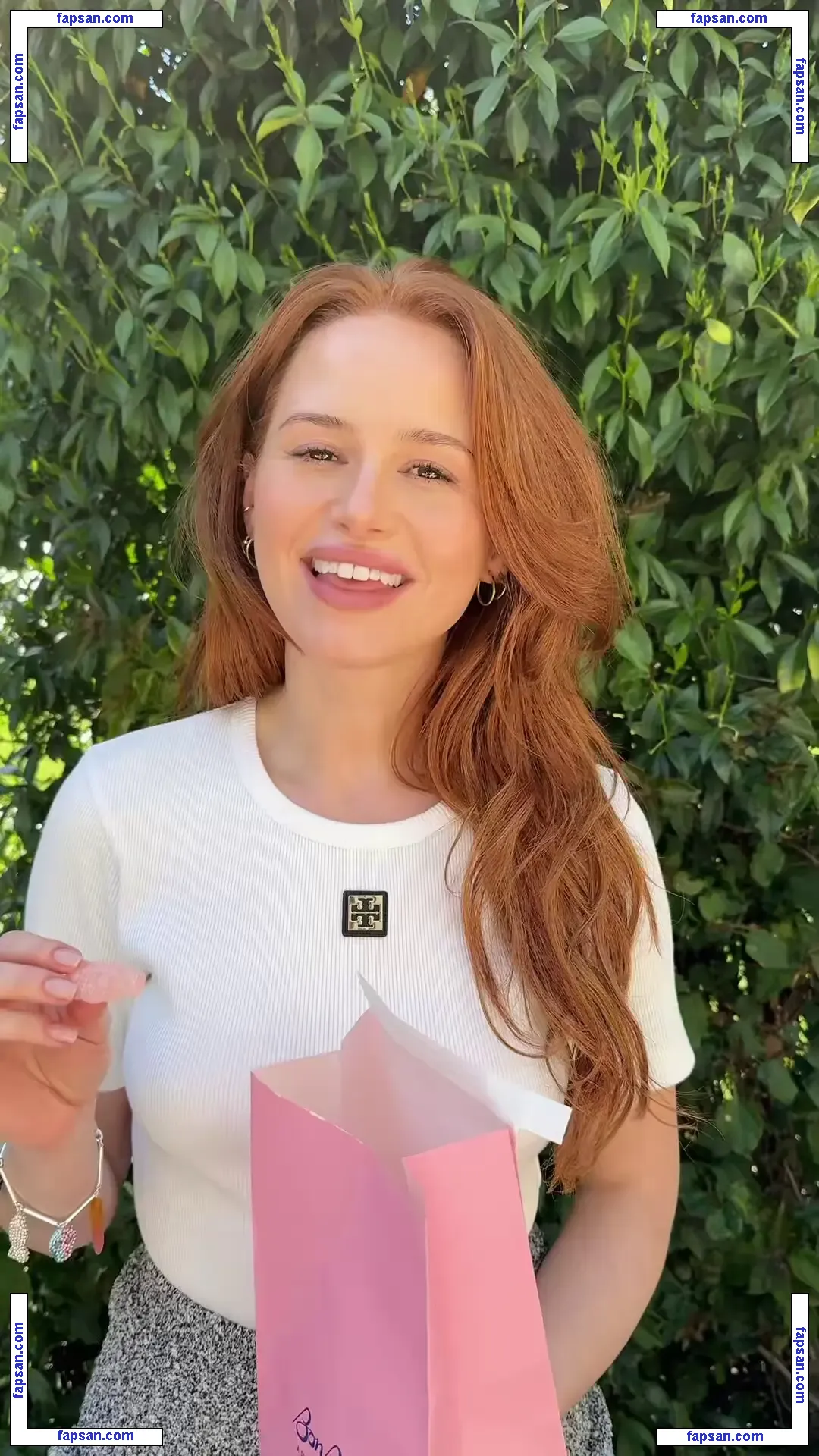Madelaine Petsch голая фото #1250 с Онлифанс