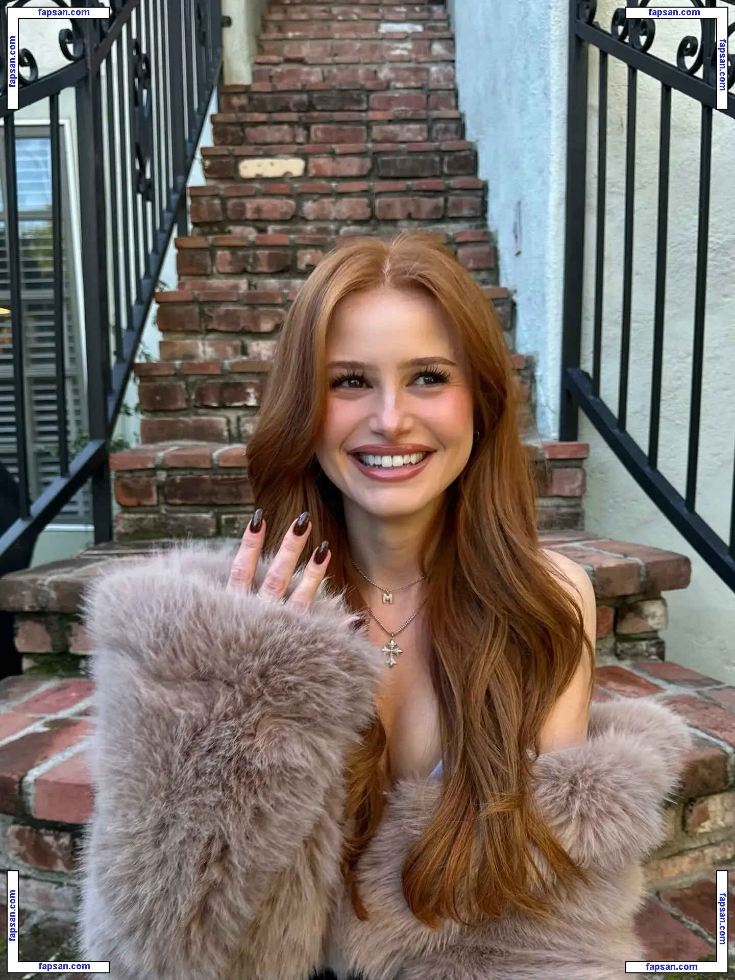 Madelaine Petsch голая фото #1340 с Онлифанс