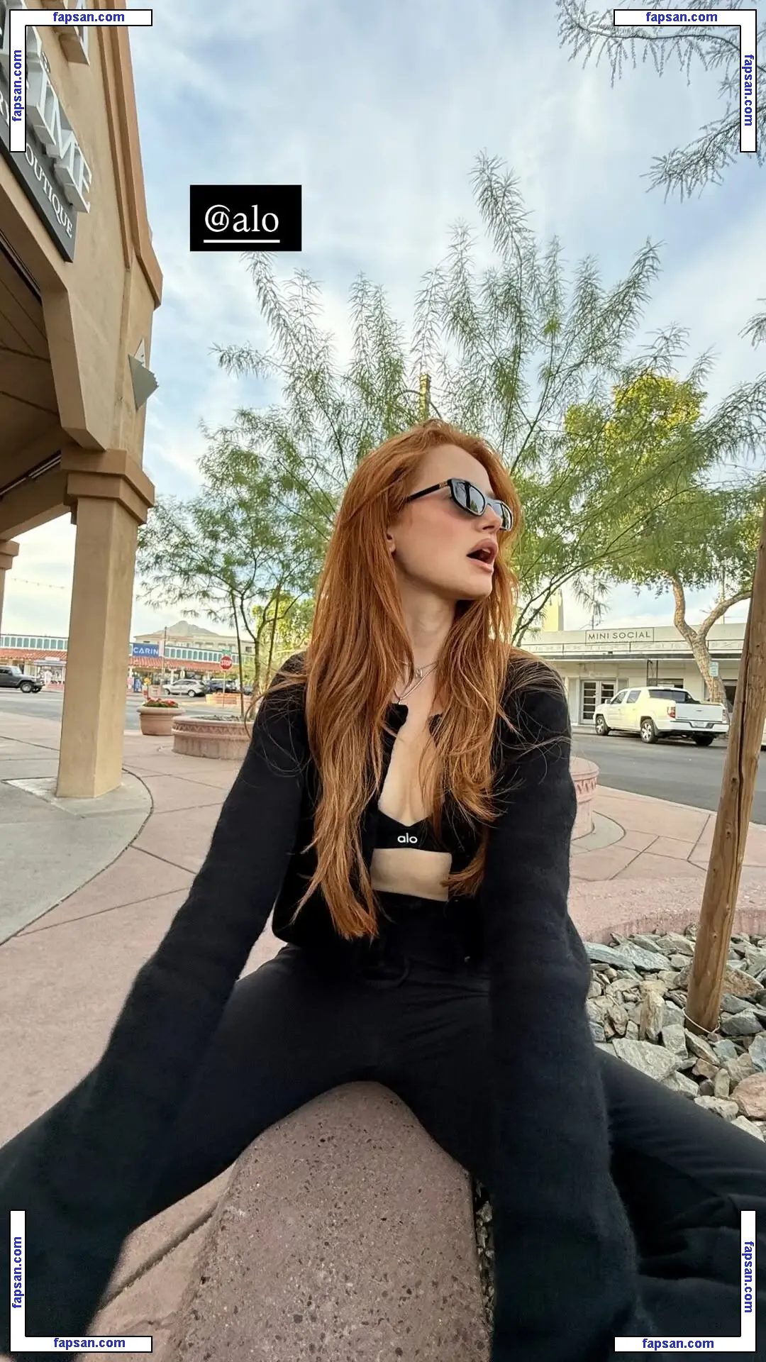 Madelaine Petsch голая фото #1345 с Онлифанс