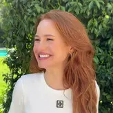 Madelaine Petsch голая #1240