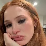 Madelaine Petsch голая #1375