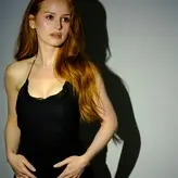 Madelaine Petsch голая #1384