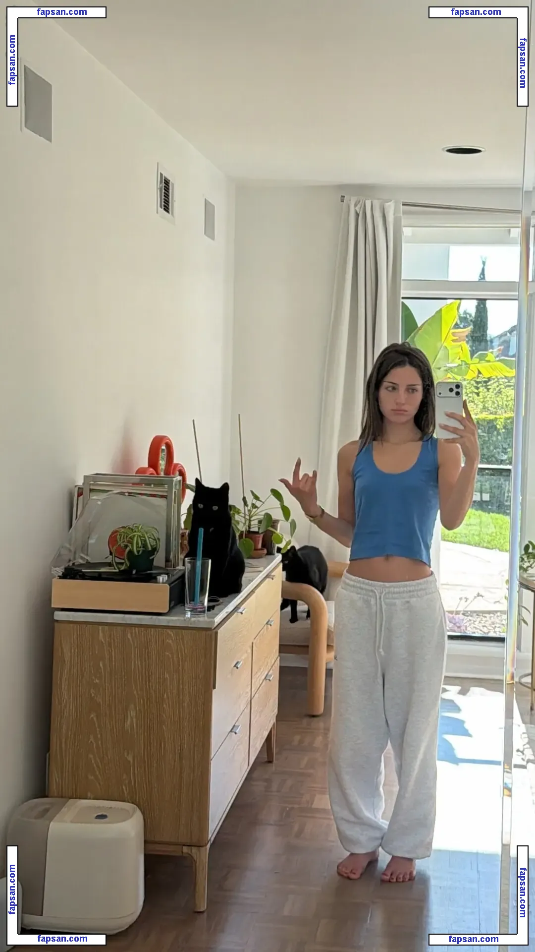 Madeline Argy голая фото #0078 с Онлифанс