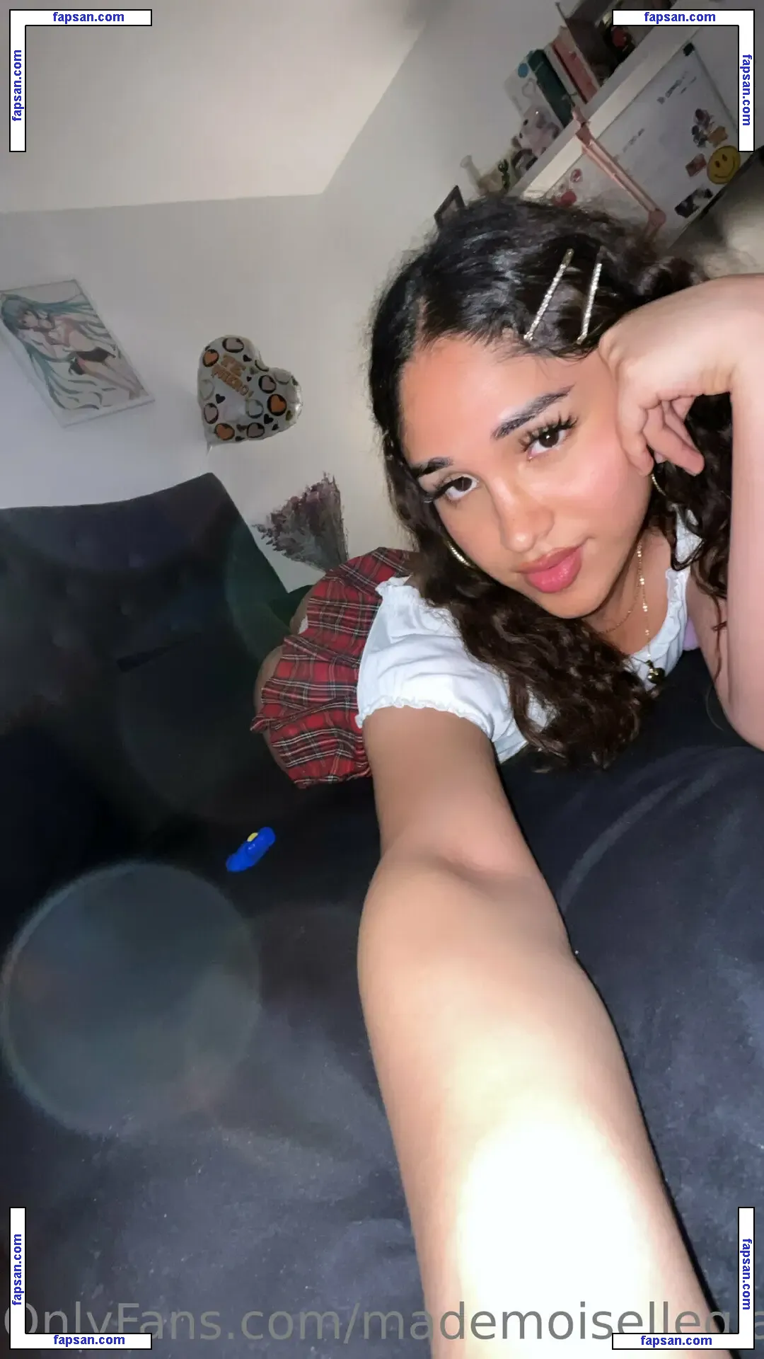 mademoisellegia nude photo #0028 from OnlyFans