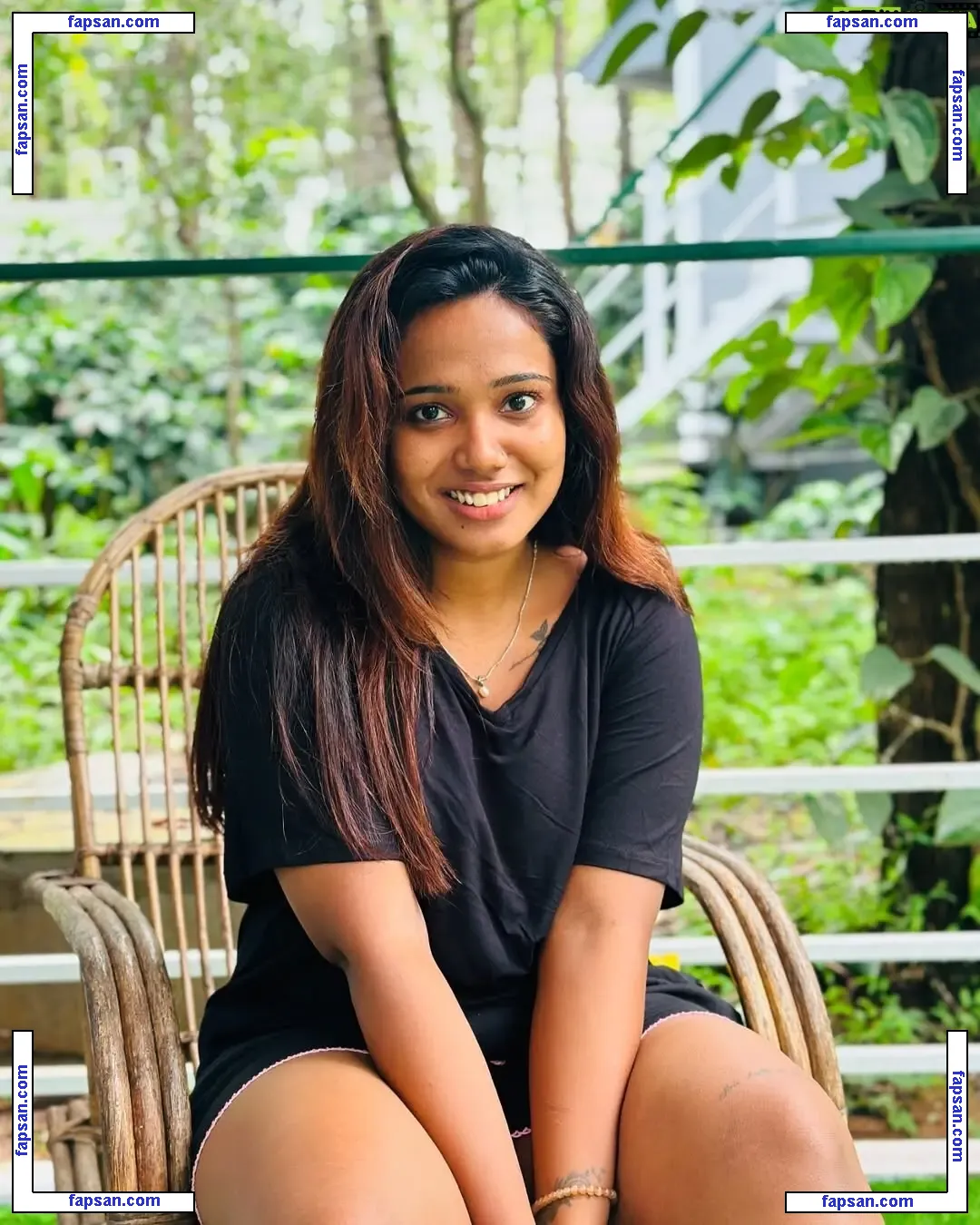 madhumeetha nude photo #0005 from OnlyFans